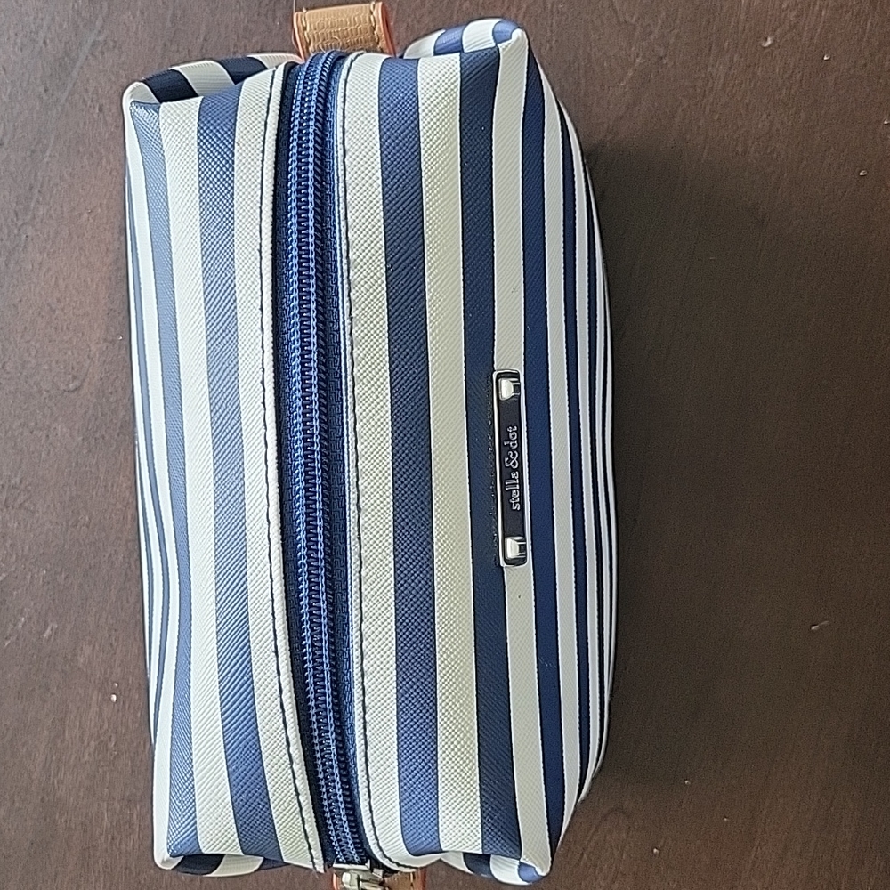 Stella and Dot Pouf